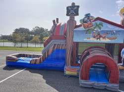 IMG 4133 1696530802 Pirate Combo dry Bounce house dry only
